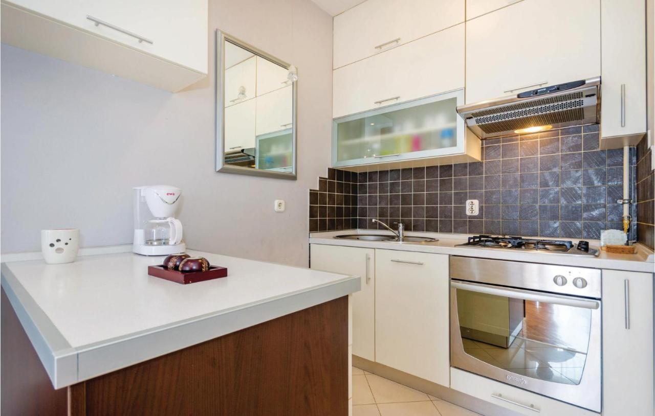 1 Bedroom Amazing Apartment In Rijeka Exterior foto